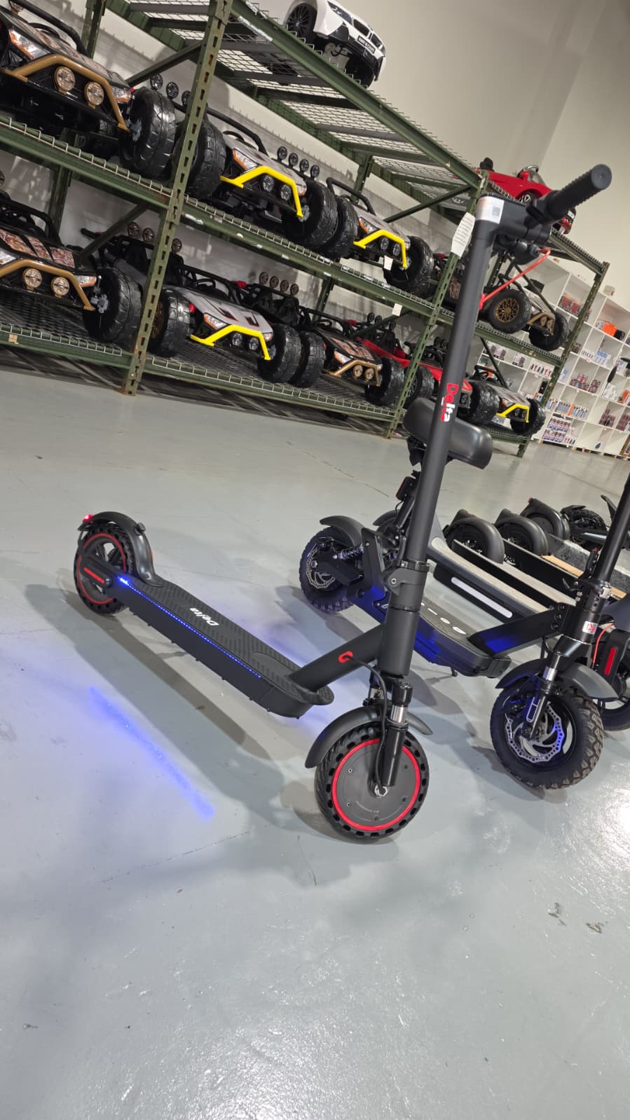 Delta A11 Foldable Electric Scooter – 350W Motor, 36V 7.8Ah Battery, 3-Speed Modes, 9" Solid Tires