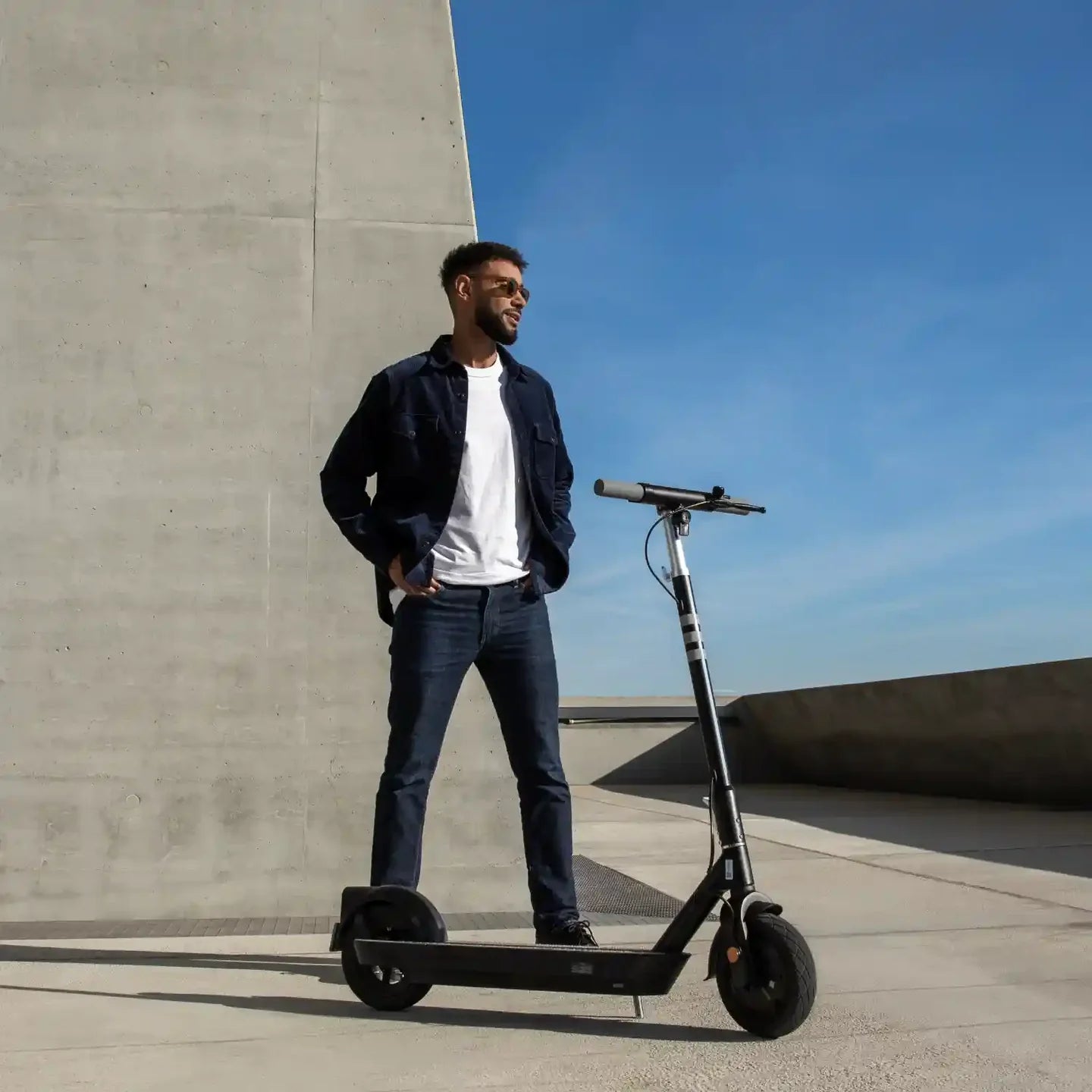 OKAI Neon Pro ES30 Electric Scooter – 20 MPH Top Speed, Long-Range Commuter Scooter